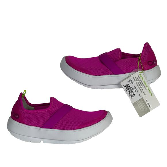 OOFOS OOmg Low Recovery Sneaker Women's Pink Athletic SZ 5 Shoes NEW Slip On - Picture 2 of 11
